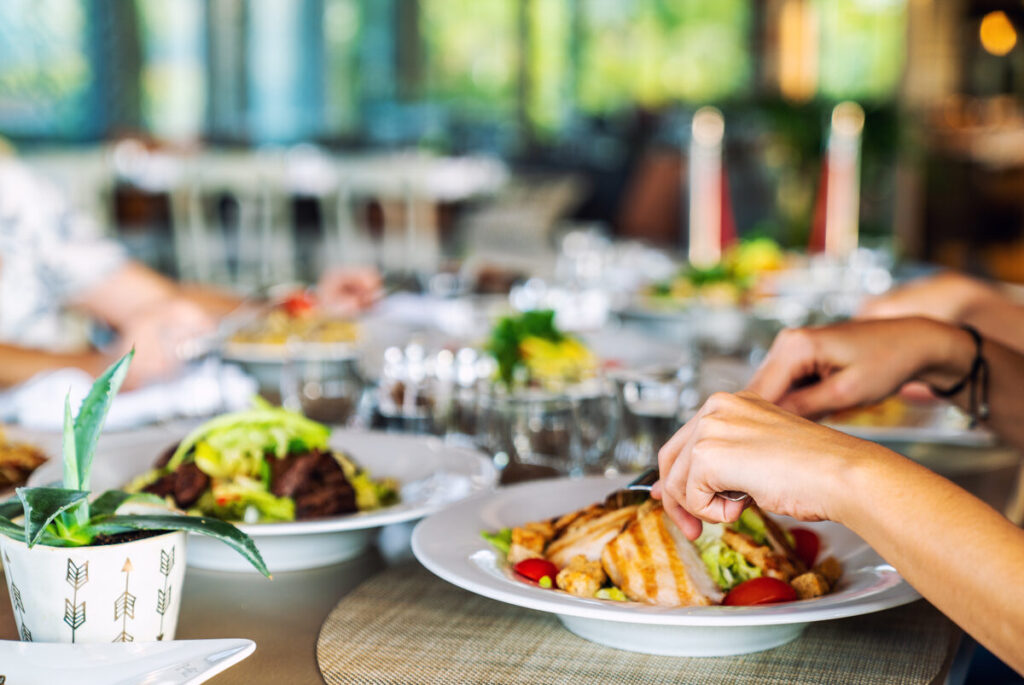 A Foodie’s Guide to Kings Charter: The Best Dining Spots in Bel Air’s Coziest Neighborhood